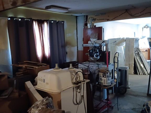 4th image of 3322 Fenton Rd