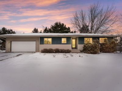 6126 Cougar Trl, North Branch, MN, 55056