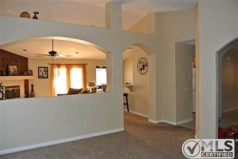 4th image of 14917 Flagstaff Ct