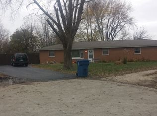 1705 Pinewood Ln, Joliet, IL 60433