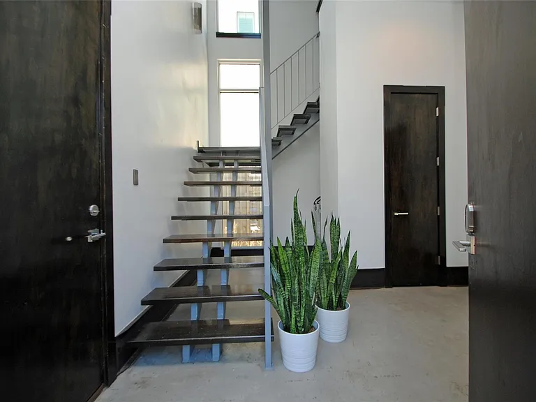 4118 Floyd St #A — Photo 4