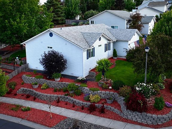 3rd image of 315 Quail Run Dr