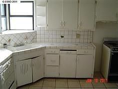 2nd image of 501 W 19th St