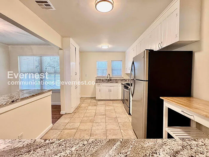 2535 S Pittsburg Ave — Photo 4