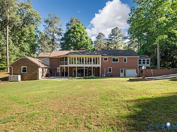 2nd image of 18522 Goode Ln