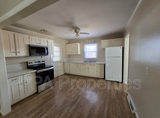 404 Oakgrove Dr, Graham, NC 27253