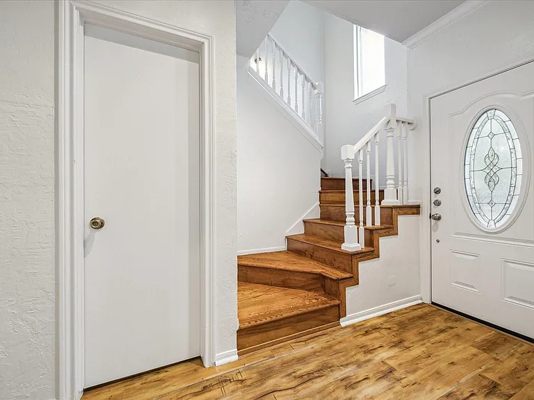 2511 Commonwealth St — Photo 5