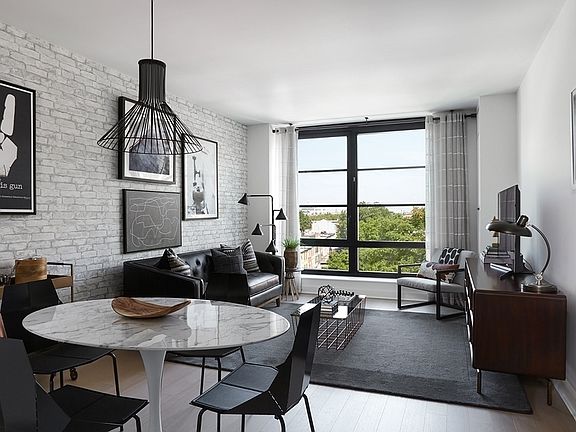 3rd image of 365 Bond St APT B511