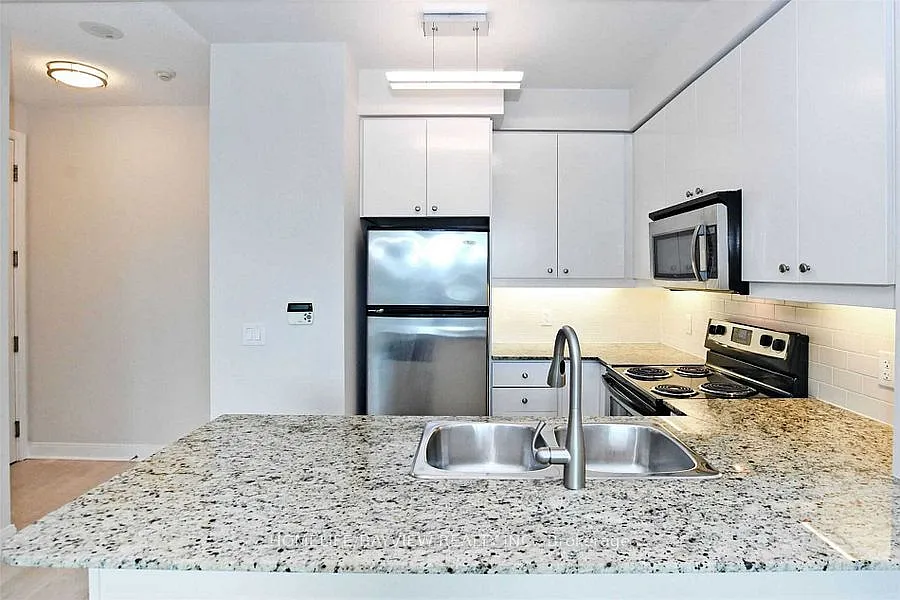 2 bed, $3,200 — Photo 4