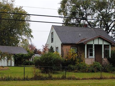 4104 Bayview Rd, Buffalo, NY, 14219
