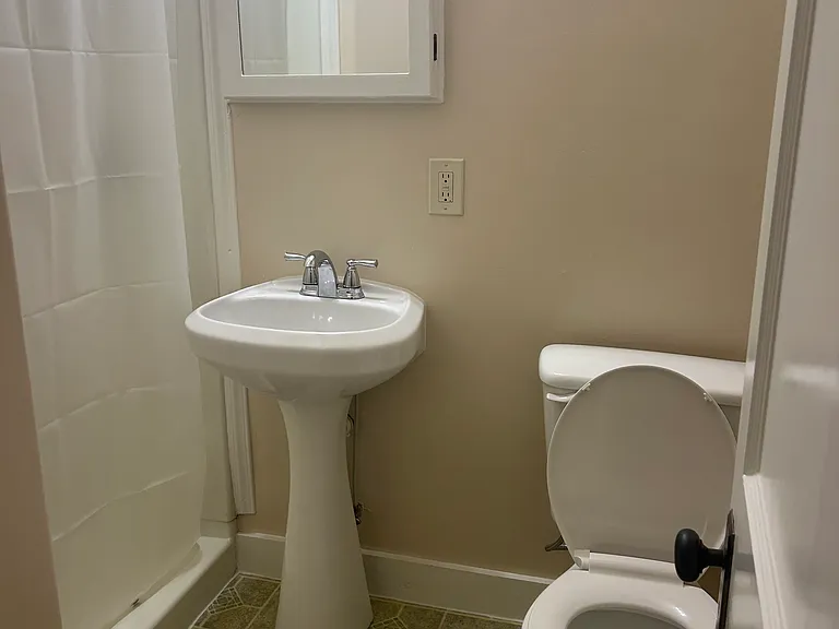 111 Broadway Ave #25 — Photo 3