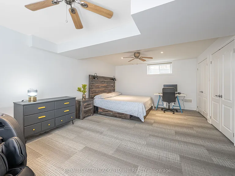14 Costigan Ct — Photo 35