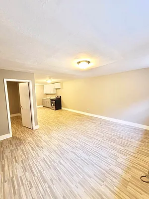 Rented by Delmark Realty LLC | media 53