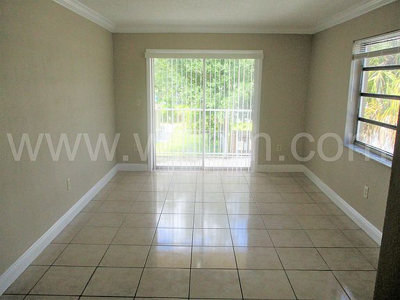 2nd image of 16150 NE 21st Ave APT 7