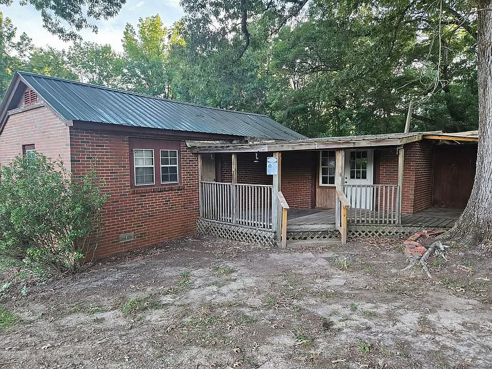 1st image of 2423 N McDonough Rd #B