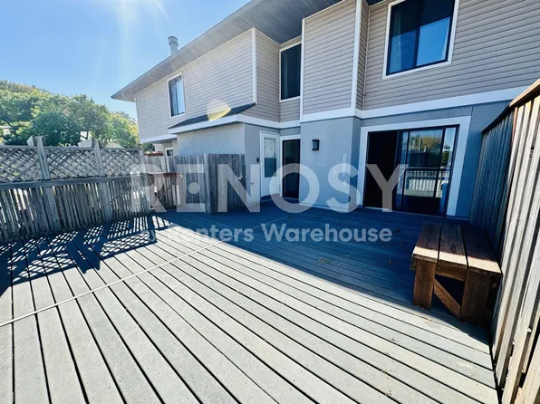 1308 Landmark Trl S, Hopkins, MN 55343