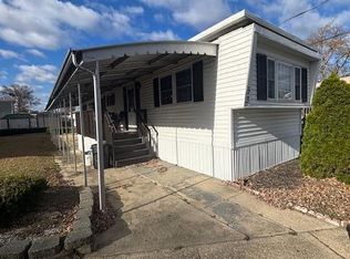 53 Bayshore Mobile Mnr, Hazlet, NJ 07730