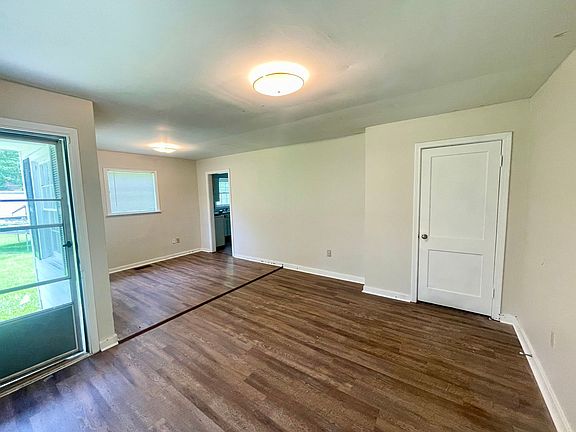 4th image of 117 Nell Dr