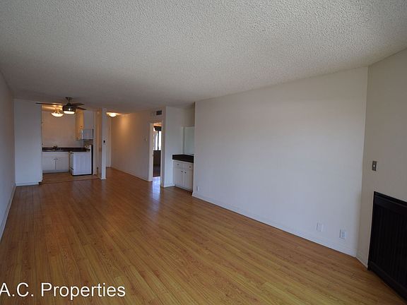 5th image of 12245 Chandler Blvd #308