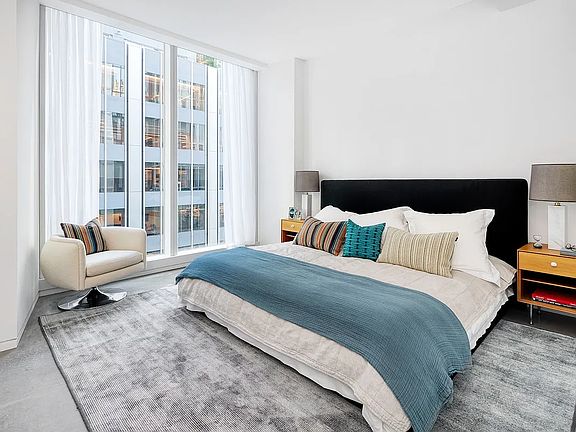 3rd image of 100 E 53rd St #7A