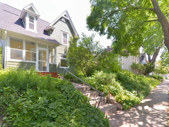 153 Winifred St W, Saint Paul, MN 55107