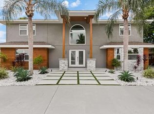 712 Hillcrest Dr, Bradenton, FL 34209