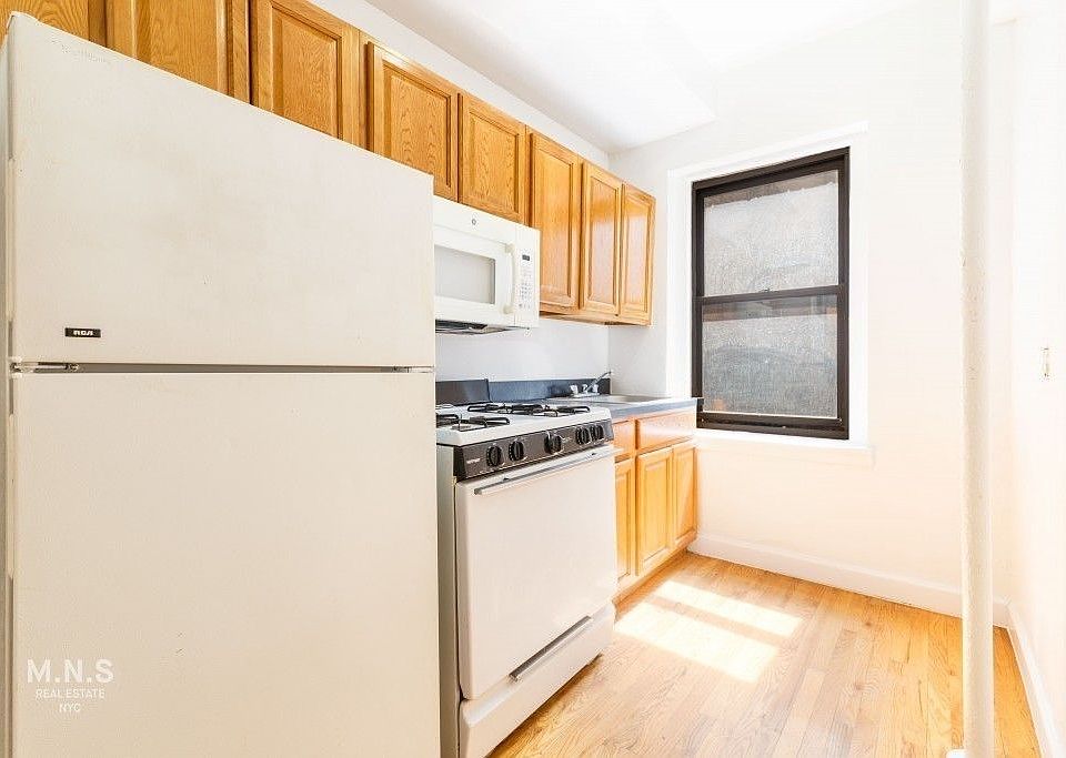 1st image of 1510 York Ave #2CC