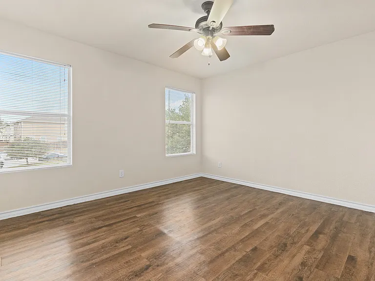 4917 Appleseed Ct — Photo 12