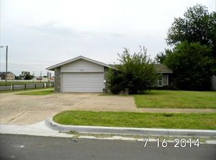 325 N Elm Pl, Owasso, OK 74055