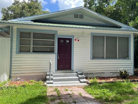 4th image of 38030 Howard Ave