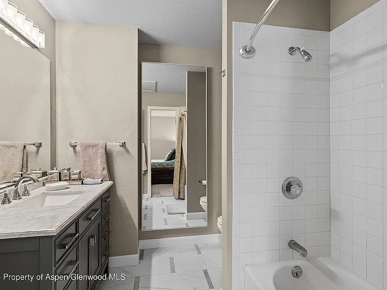 37 Sagewood Ct — Photo 18