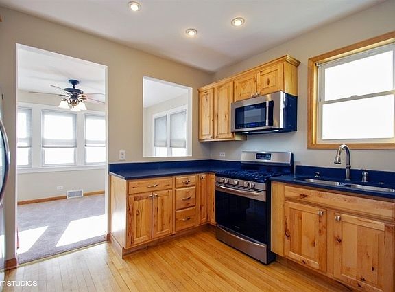 5th image of 5319 N Lynch Ave