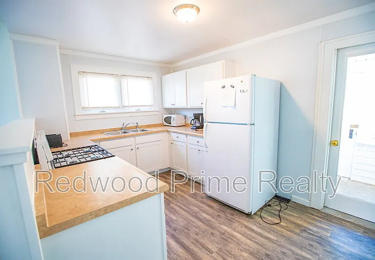 522 E Park Ave #4 — Photo 5