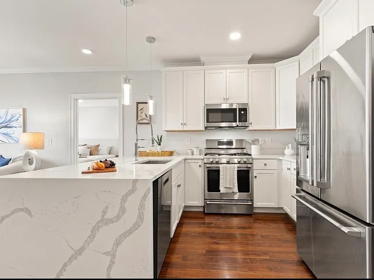 87 Medford St #309 — Photo 9