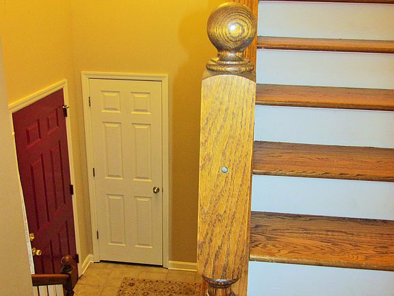 3rd image of 7885 Laurelton Dr