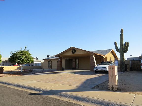 3rd image of 8831 W Cinnabar Ave