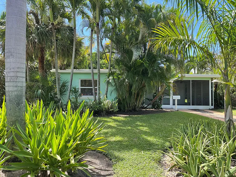 356 Orange Way — Photo 1