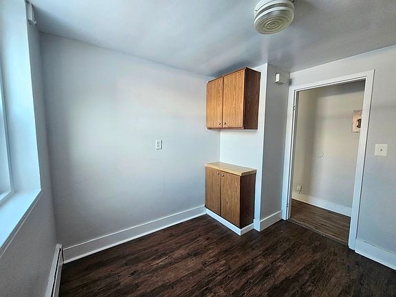 3rd image of 11 Linda Dr APT 1