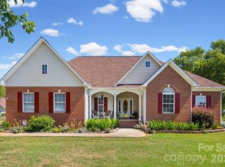 4913 Carillon Ct, York, SC 29745