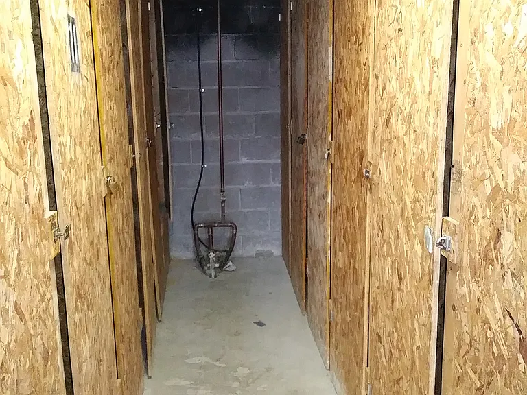 Lees Crossing Apartments — Photo 17