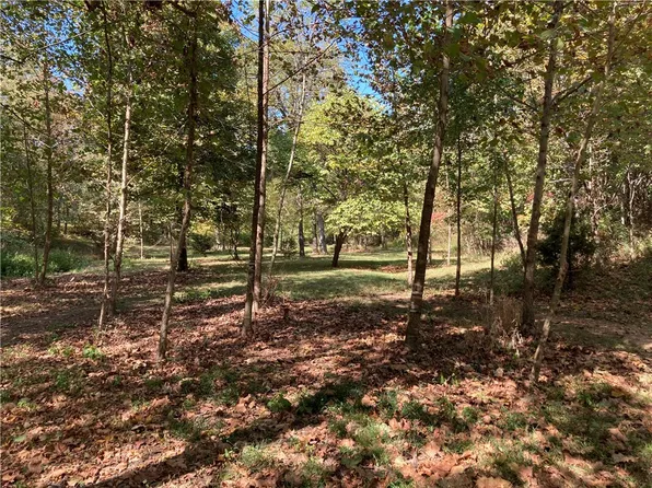 14464 Fruitwood Rd, Gravette, AR 72736