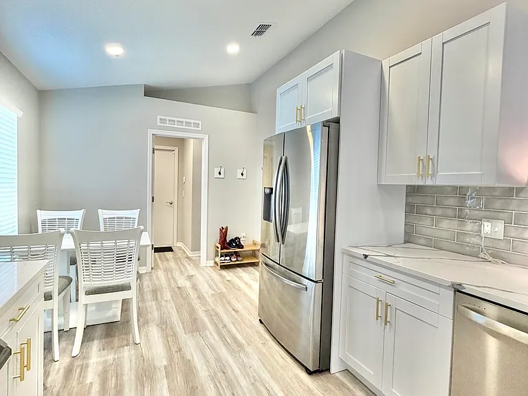11110 Peerless Ln — Photo 20