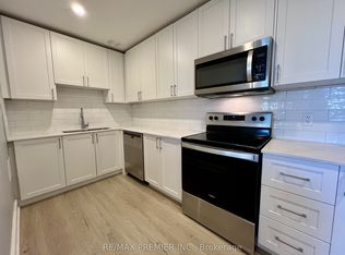 3046 Jaguar Valley Dr #302, Mississauga, ON