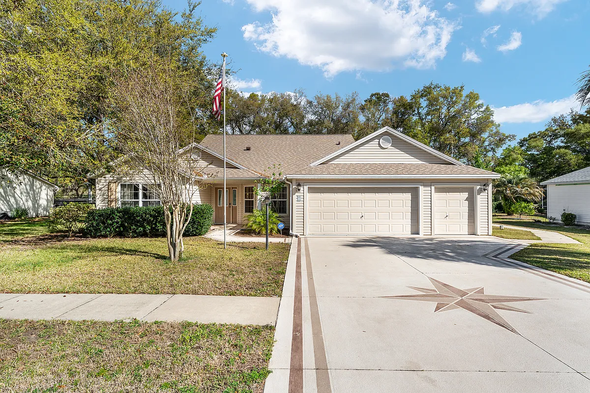 Building Photo - 1205 Bower Ln