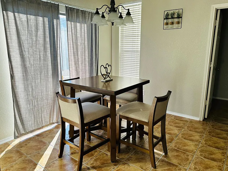 Breakfast area