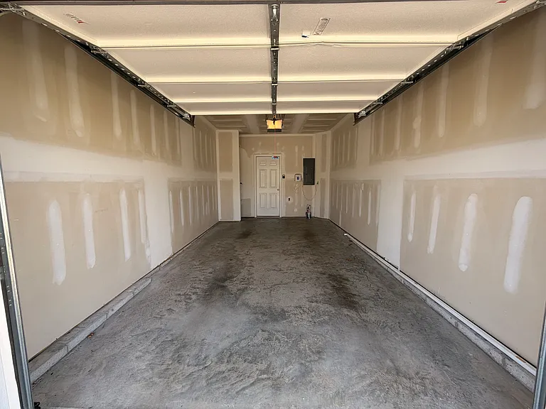 Single car garage