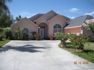 825 Quail Hollow Dr, Weslaco, TX 78596