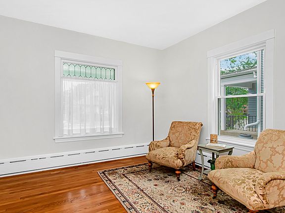 1st Floor Living Room