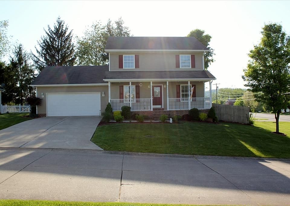 1st image of 18 Willow Creek Dr