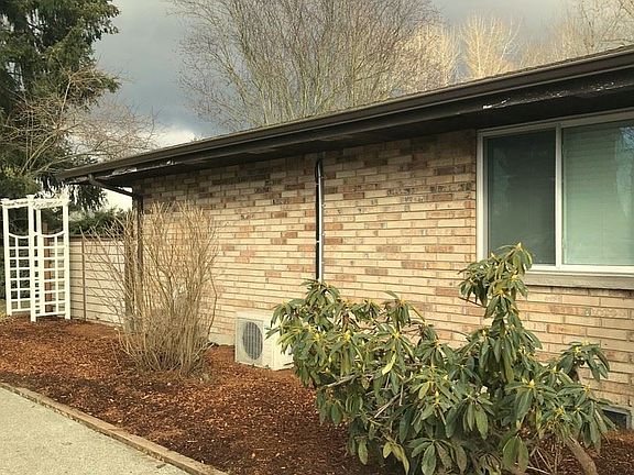 2nd image of 11645 SE 208th St APT 13